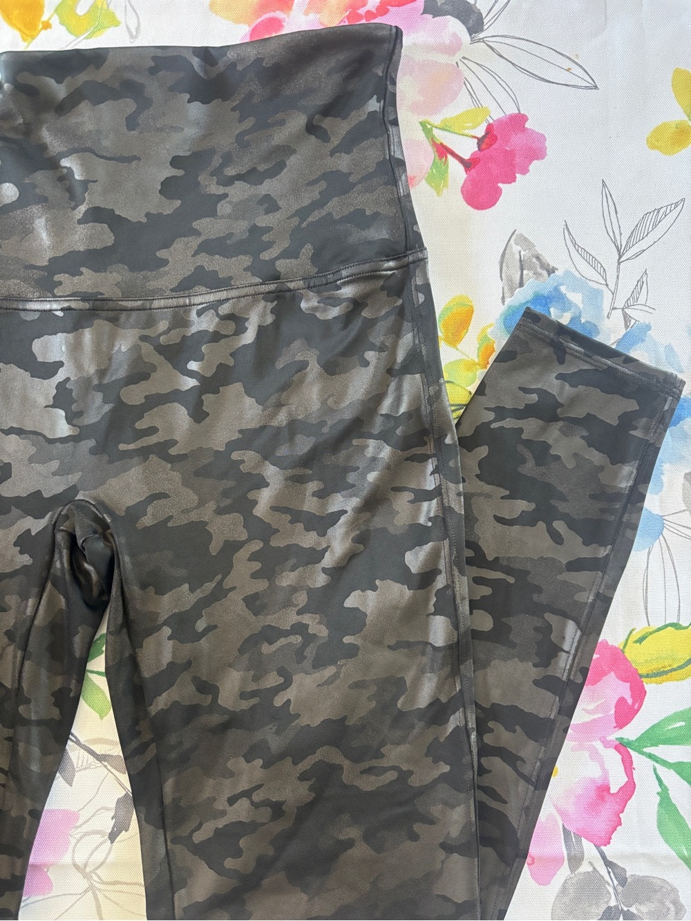 SPANX - Women’s Camo Activewear Leggings